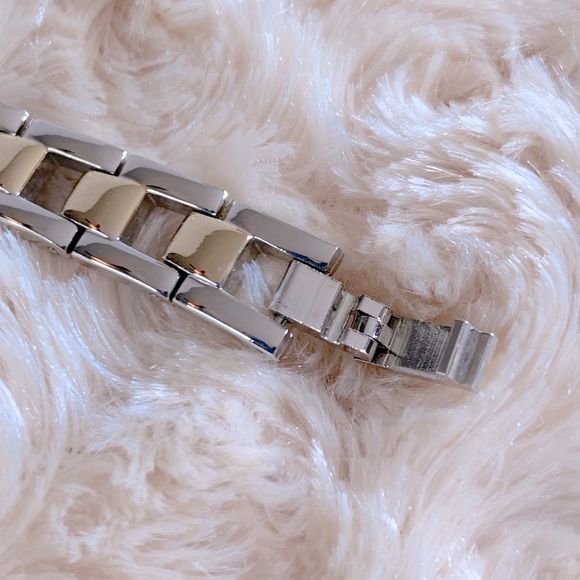 Stainless Steel Two Tone Link Bracelet Bracelet - Picture 4 of 6